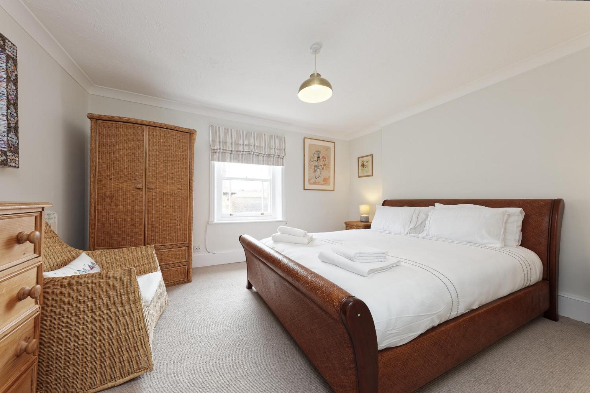 Viking Bay View 3 Bed Apartment Бродстейрс Экстерьер фото